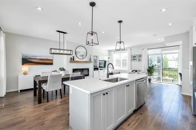 Townhome Contemporary Farm House Design South Surrey