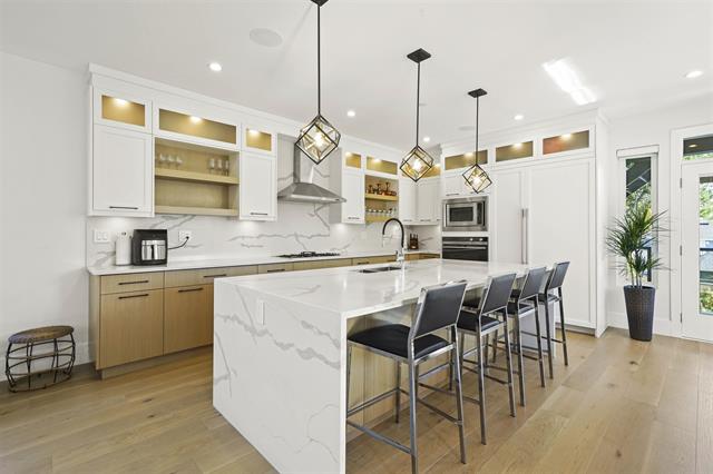 New Listing - White Rock Views